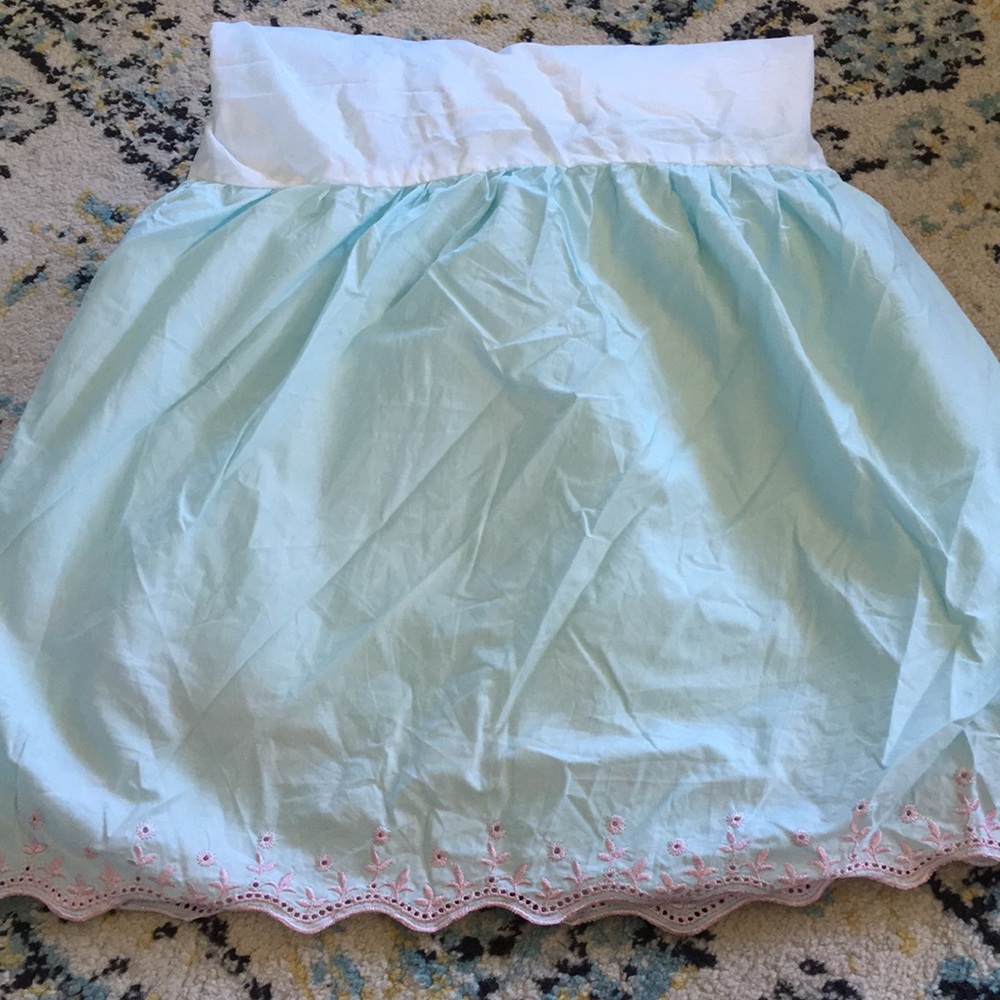 Simply Shabby Chic crib skirt